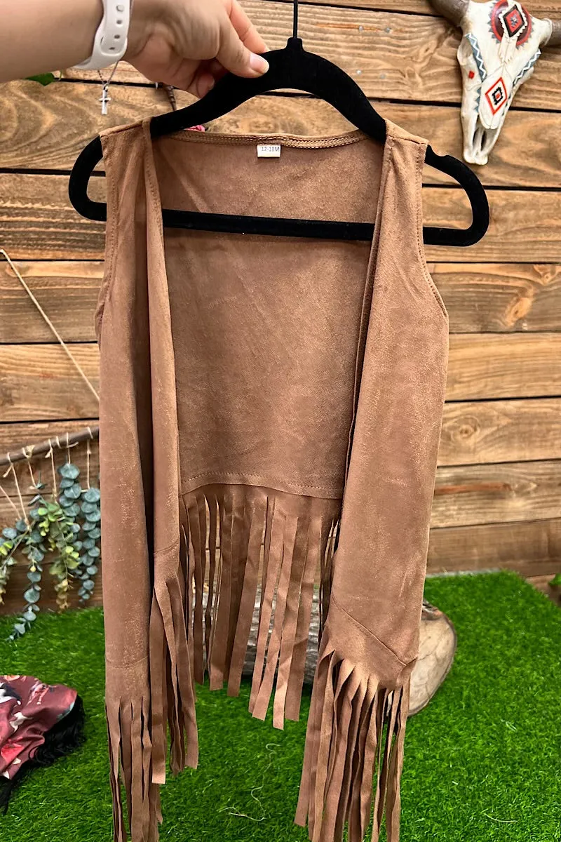 Brown faux suede high-low fringe Cardigan. GTLS20220001-