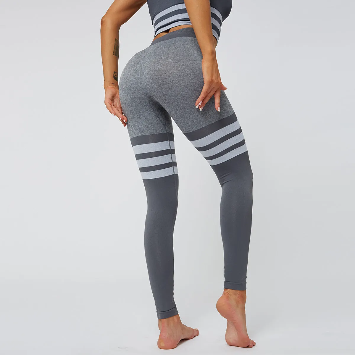 European and American Sexy Peach Hip High Waist Yoga Pants Women's Knitted Seamless and Breathable Striped Yoga Fitness Leggings