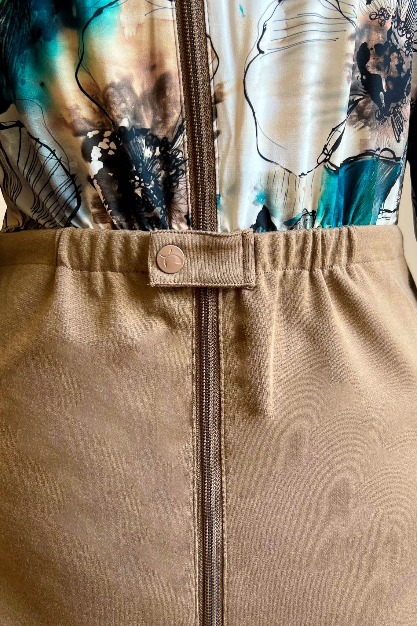 Women's Anti-Strip Jumpsuit to Avoid Undressing