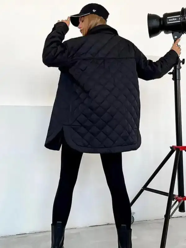 Women’s diamond-patterned cotton Jacket with long lapels with buttons.