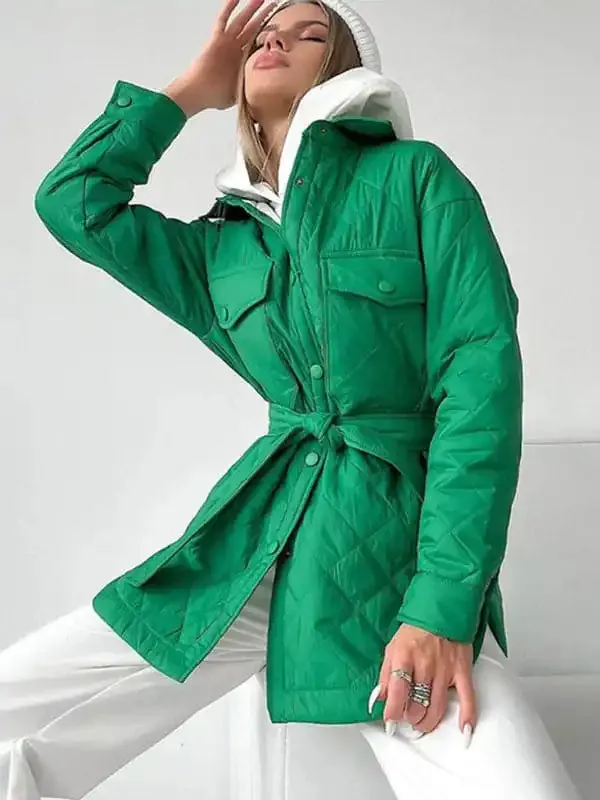 Women’s diamond-patterned cotton Jacket with long lapels with buttons.