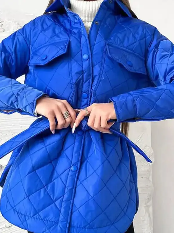Women’s diamond-patterned cotton Jacket with long lapels with buttons.