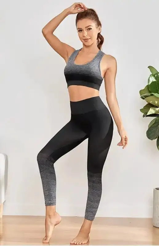 Women’s Seamless Breathable Moisture Wicking Bra Yoga Set
